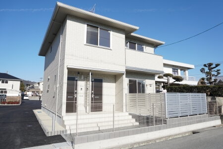 ルークス瀬戸　Ｄ おしゃれな外観です