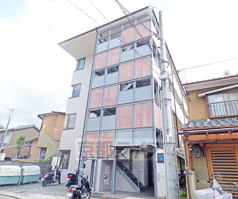 キャニオンテラスＩＩＩ