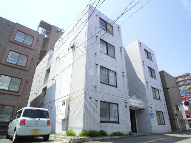 クィーンズコート南郷