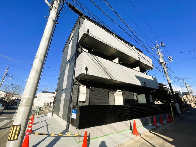 キャメル秋津８