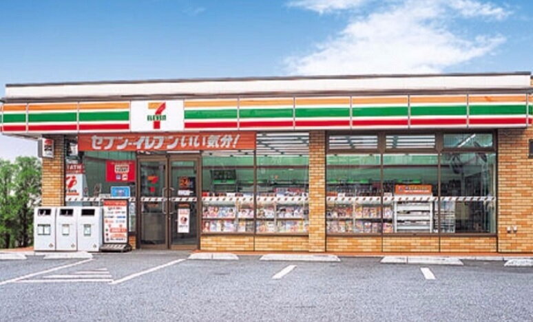 ミル　カサス セブンイレブン 千住桜木店（コンビニ）まで248m