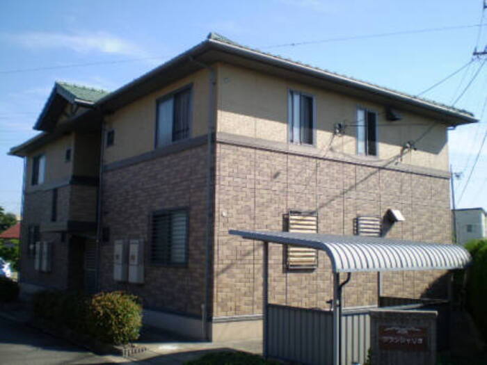 愛知県春日井市六軒屋町1 春日井駅 2LDK 賃貸(賃貸マンション・アパート)