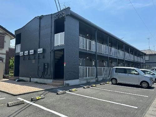 レオパレスコスモス