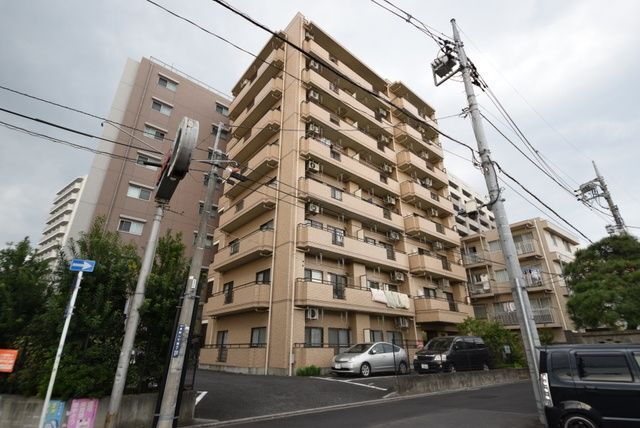 ★駅前の利便性の高い住環境★