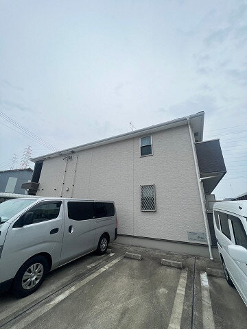 セレノ武庫川 外観は落ち着いています