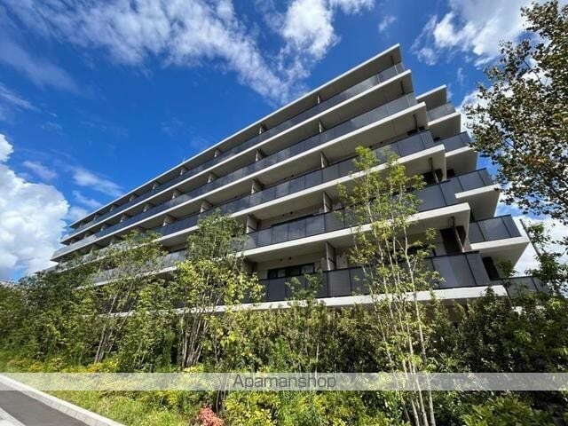 ラティエラ武蔵小杉 6階建