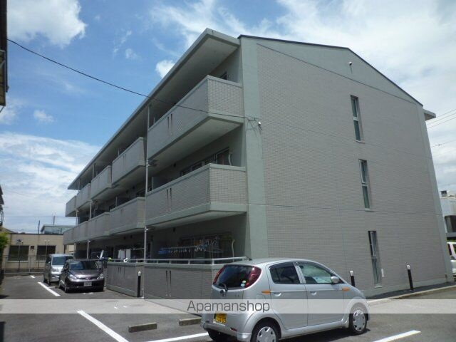 大阪府泉大津市東助松町１丁目 築30年2ヶ月 3階建