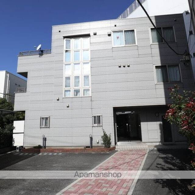 神奈川県鎌倉市大船１丁目 築23年10ヶ月 3階建