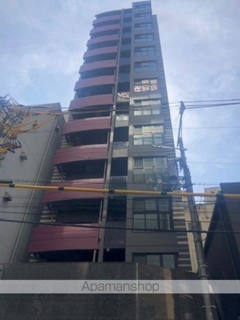 大阪府大阪市北区曾根崎新地２丁目 賃貸マンション