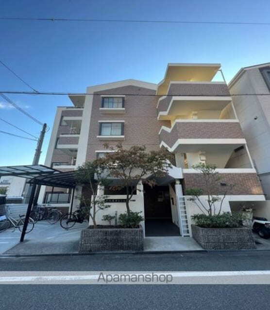 万代東マンション