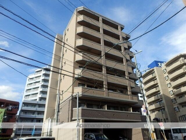 福岡県福岡市早良区荒江２丁目 8階建