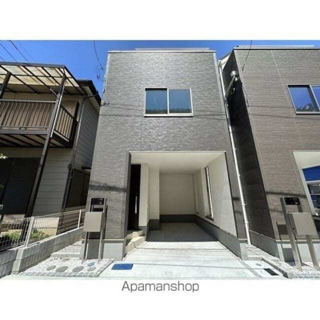 神奈川県横浜市泉区新橋町 賃貸一戸建て