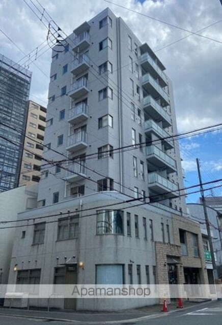 アースブルージュ 9階建