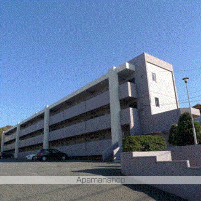 福岡県福岡市東区和白東４丁目 3階建 築42年10ヶ月