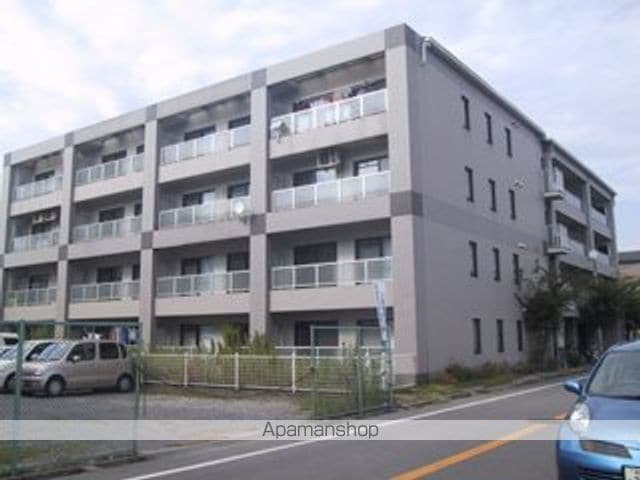 ルーラル高石 4階建