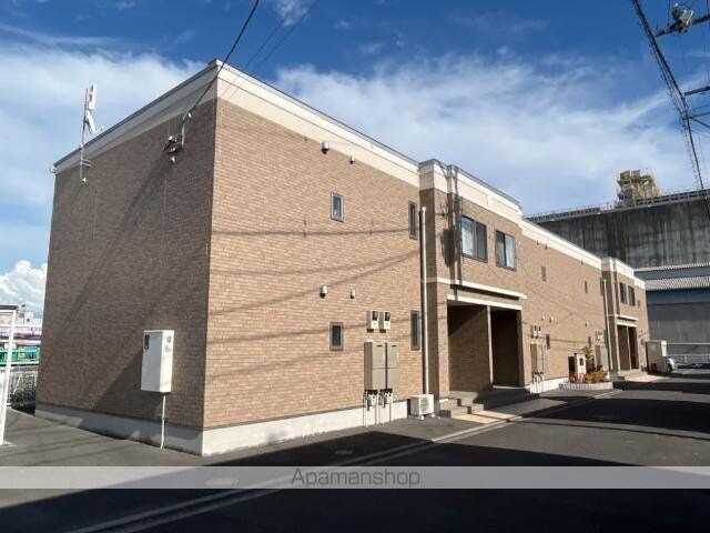 愛媛県松山市空港通６丁目 賃貸アパート