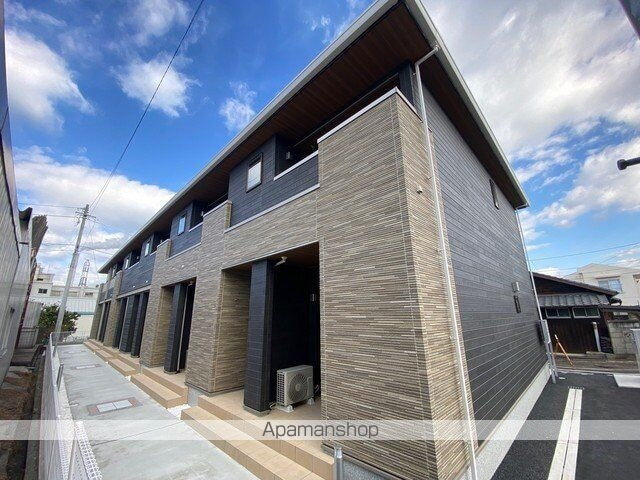 愛媛県四国中央市三島朝日２丁目 賃貸アパート