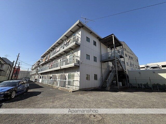 神奈川県横浜市鶴見区元宮１丁目 築46年4ヶ月 3階建