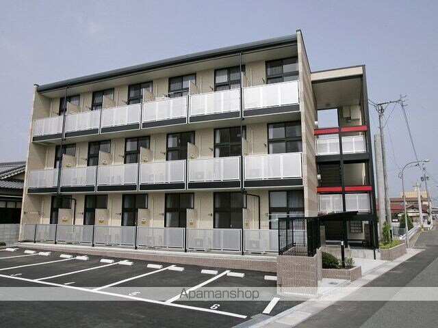 レオパレス原田 3階建