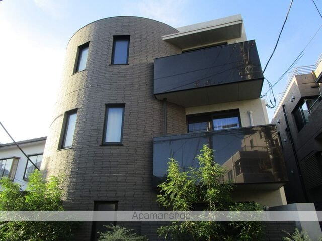 東京都中野区中央５丁目 3階建 築4年8ヶ月