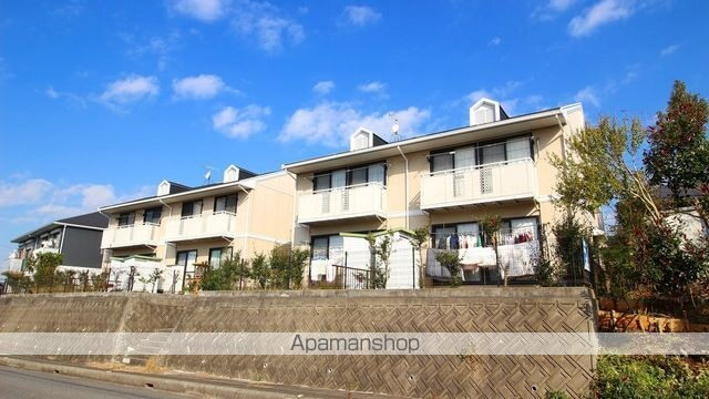 愛知県半田市美原町１丁目 2階建 築32年8ヶ月