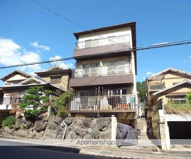 京都府京都市右京区鳴滝松本町 賃貸マンション