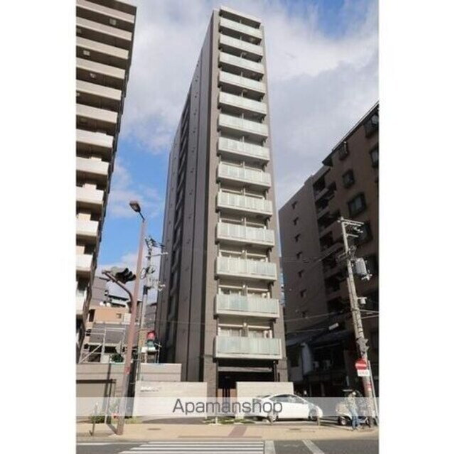 コンフォリア西天満 14階建