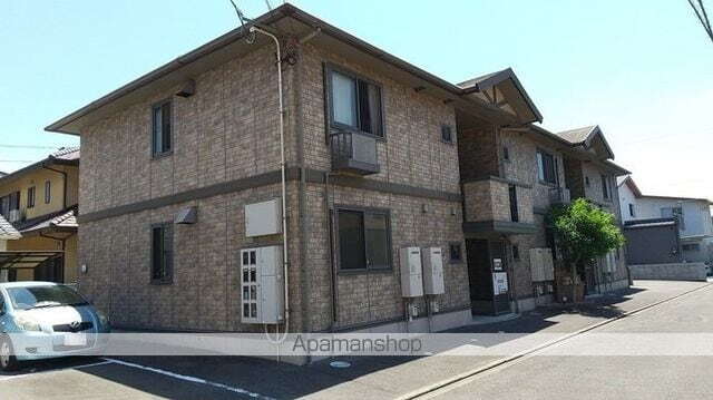 愛媛県松山市中央１丁目 賃貸アパート