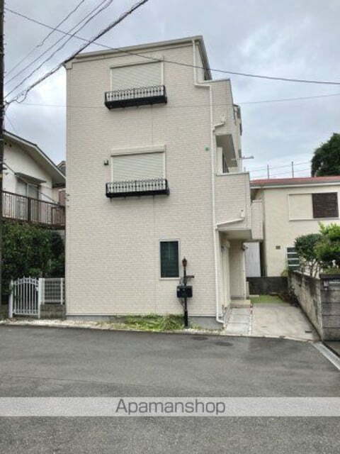 神奈川県横浜市中区本牧間門 賃貸一戸建て