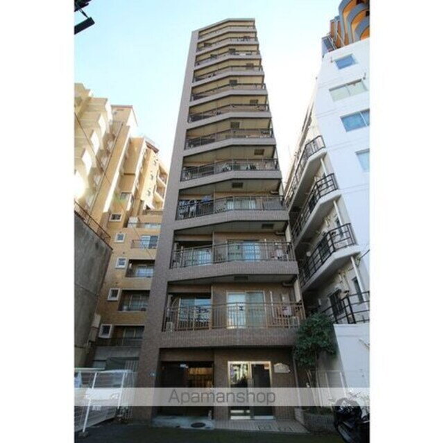 東京都新宿区余丁町 賃貸マンション