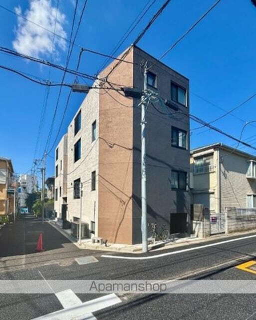 東京都中野区弥生町２丁目 3階建 築3年