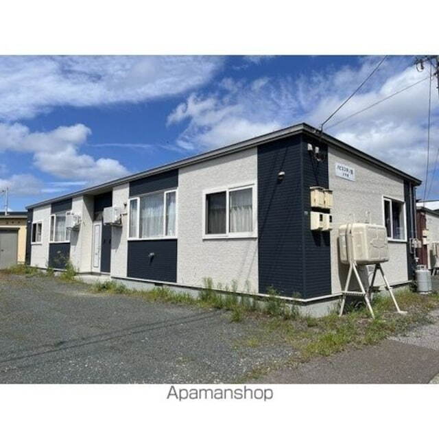 北海道北見市中ノ島町３丁目 タウンハウス