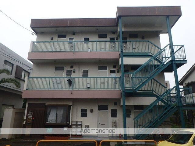 ハイツ別府 3階建