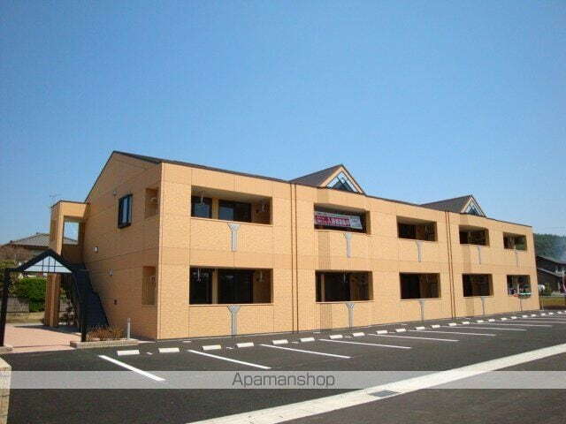 ロイヤル・ガーデン 2階建