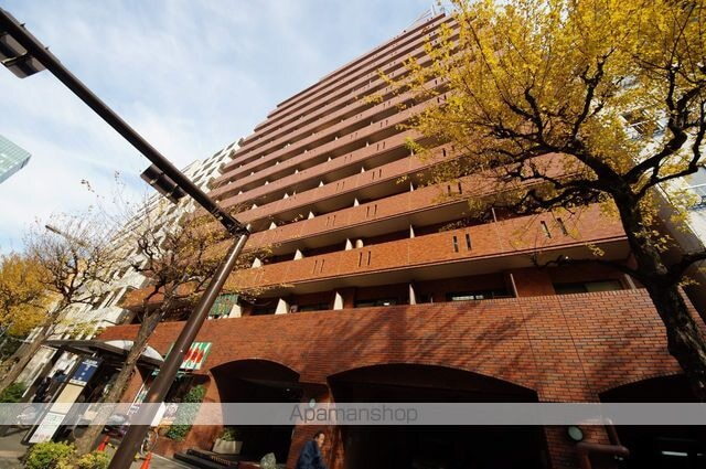 東京都新宿区西新宿３丁目 14階建 築42年8ヶ月