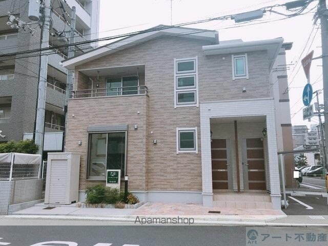 愛媛県松山市松前町２丁目 賃貸アパート