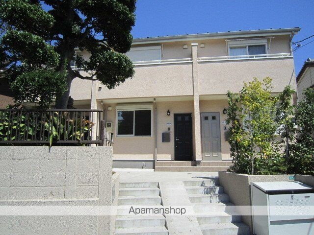 東京都中野区江古田３丁目 テラスハウス