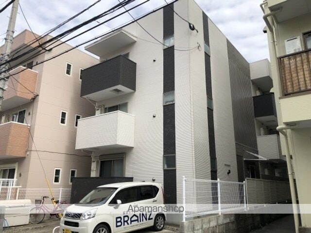 プラウド香住ヶ丘 3階建