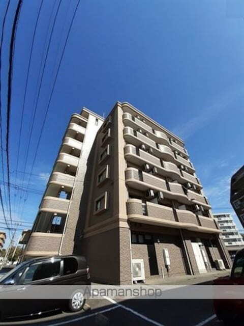 ボヌールヒルズ長尾 6階建