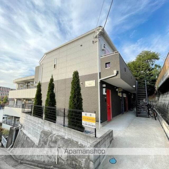 神奈川県横浜市神奈川区三枚町 賃貸アパート