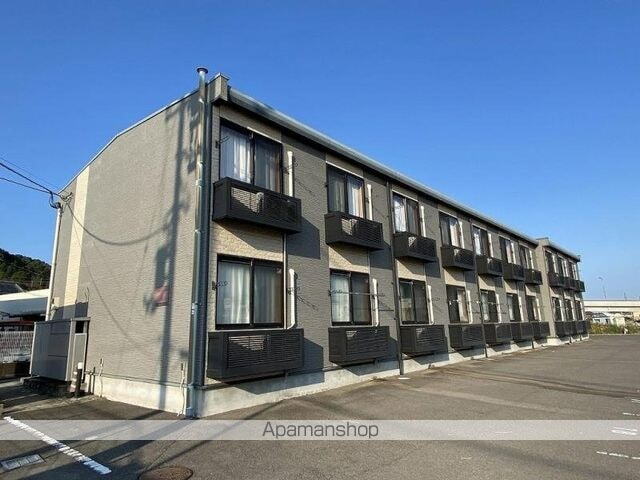 香川県高松市国分寺町新居 賃貸アパート