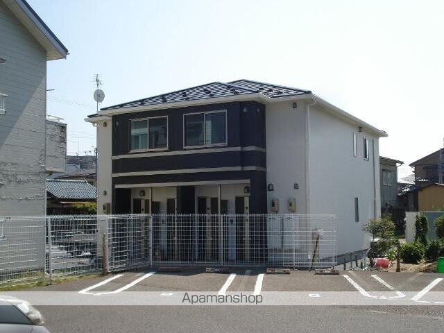 新潟県新潟市中央区出来島２丁目 賃貸アパート