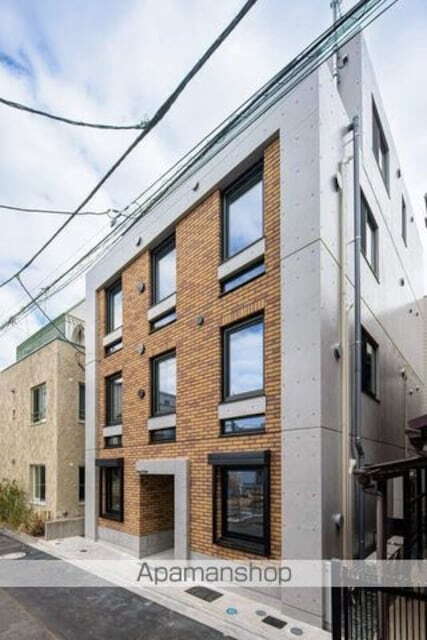 東京都中野区大和町１丁目 4階建 築1年9ヶ月