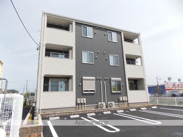愛知県江南市高屋町清水 3階建 築10年6ヶ月