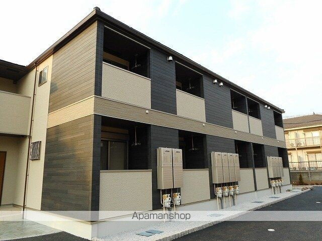 フラワーキャット 2階建