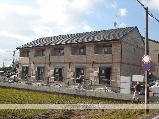 愛知県弥富市鯏浦町下六 テラスハウス