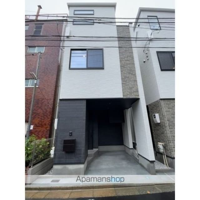 神奈川県川崎市川崎区宮前町 賃貸一戸建て