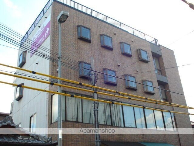 アークヒルズ 4階建
