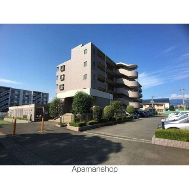 神奈川県厚木市岡田 賃貸マンション