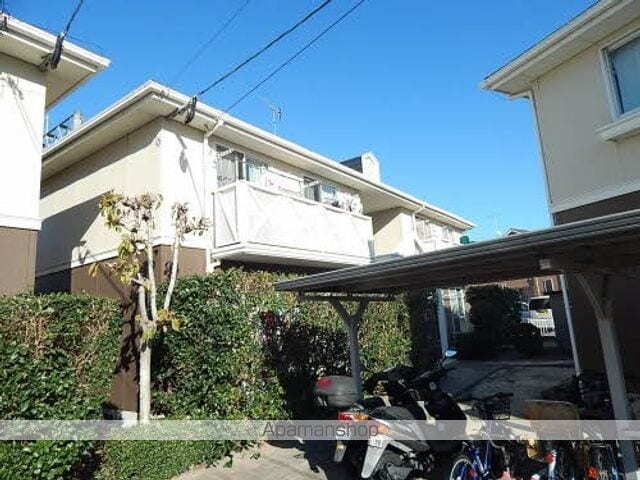 福岡県糟屋郡篠栗町中央２丁目 2階建